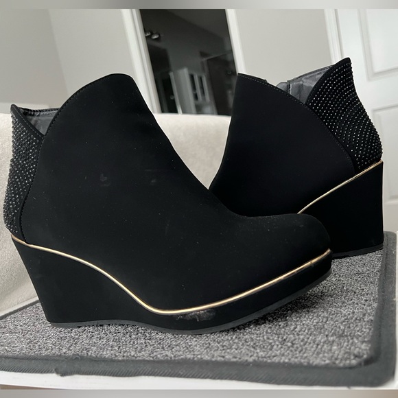 WEDGES BLACK GOLD STONES SIZE 9.5 - Picture 7 of 11